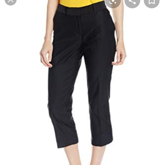 Nike Pants - 3/25$ Nike Golf Flex Cropped Pants